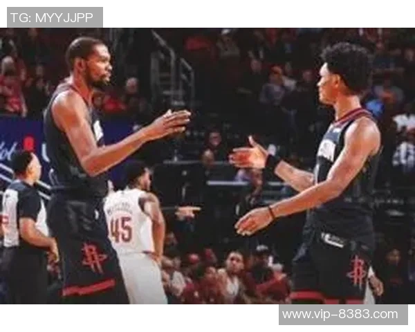 火箭战胜骑士杜兰特与阿门击掌瞬间成胜利海报焦点